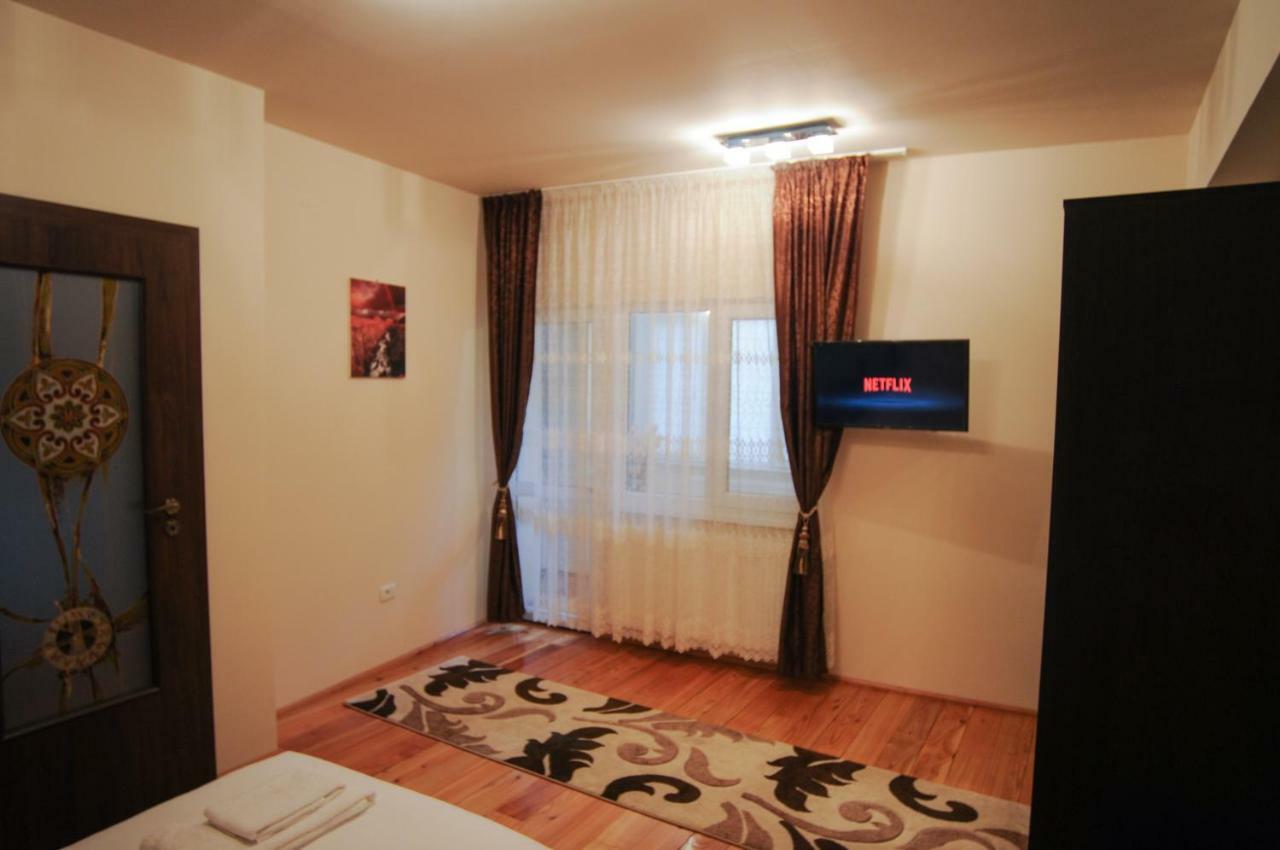 Casa Di Luca Apartamento Braşov Exterior foto